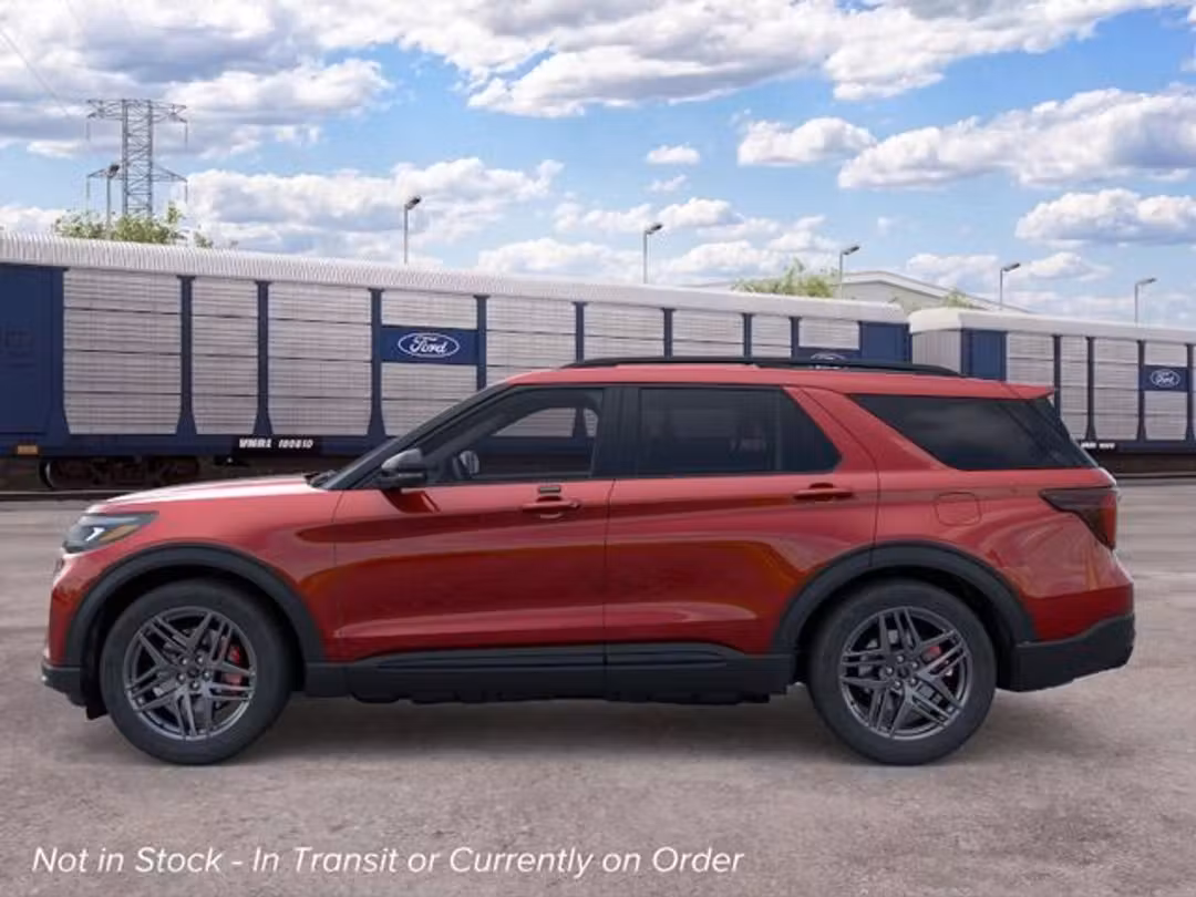 2026 Ford Explorer ST - Image 3