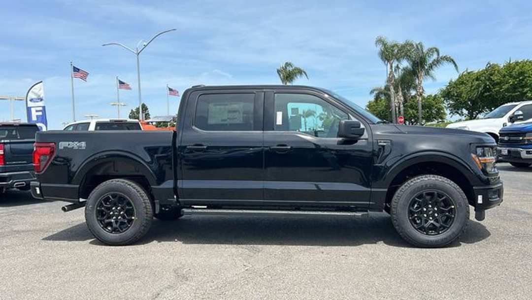 2026 Ford F-150 XLT - Image 2