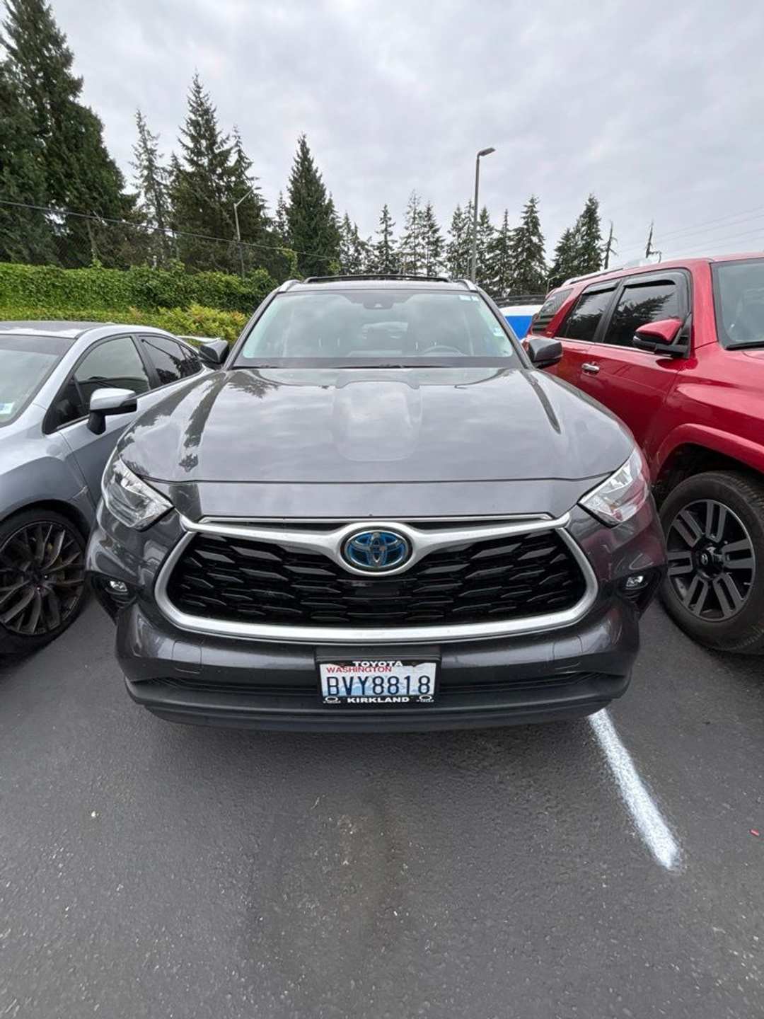 2020 Toyota Highlander Hybrid XLE - Image 2