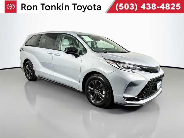 2025 Toyota Sienna XSE