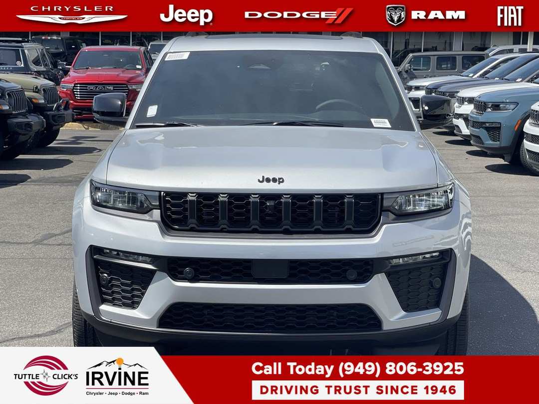 2026 Jeep Grand Cherokee 85th Anniversary Edition - Image 2