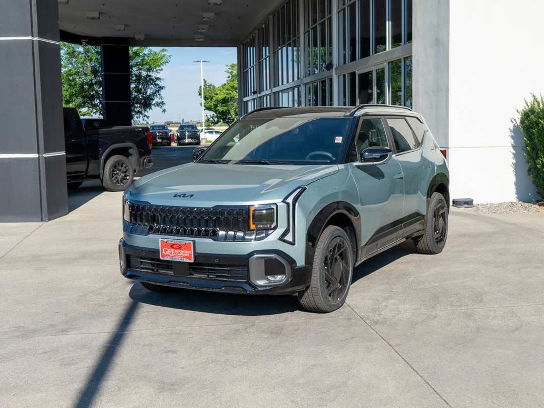 2027 Kia Seltos XLine SX - Image 3