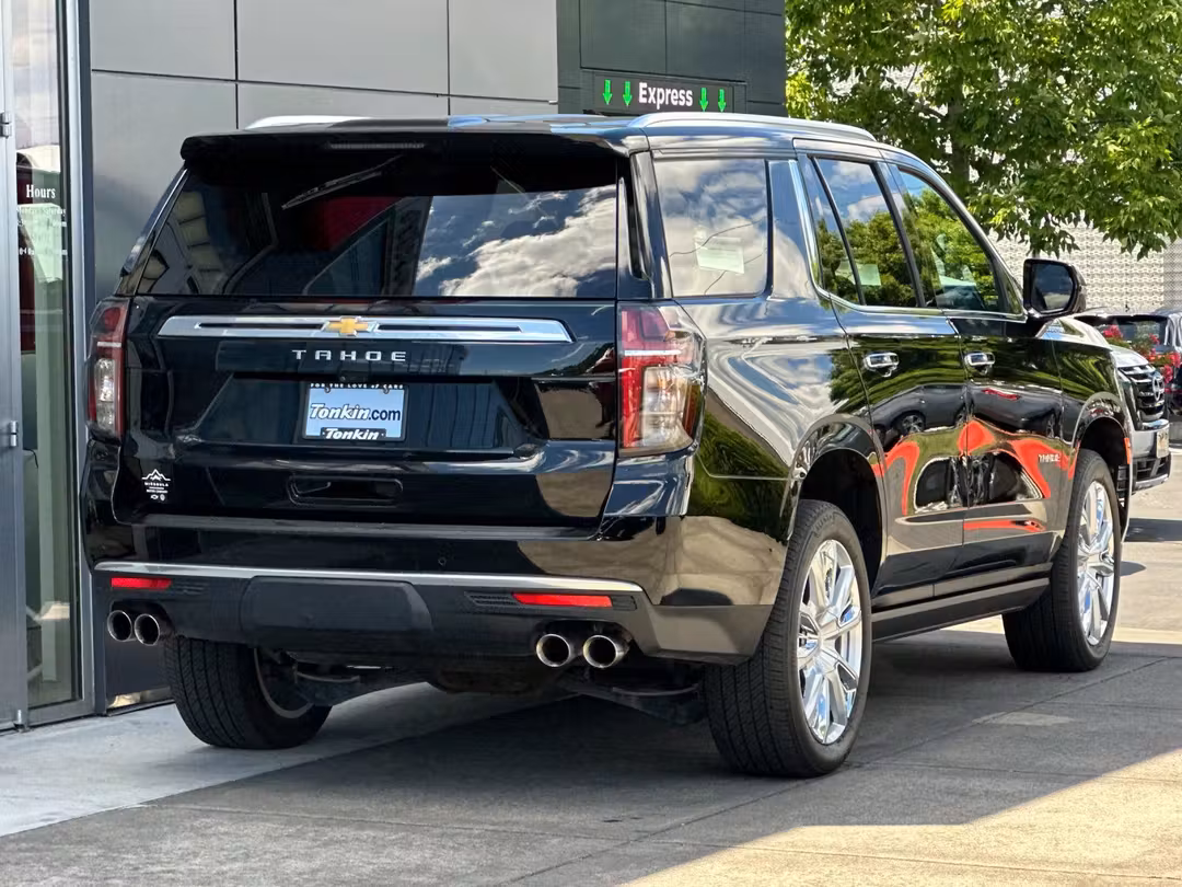 2022 Chevrolet Tahoe High Country - Image 3
