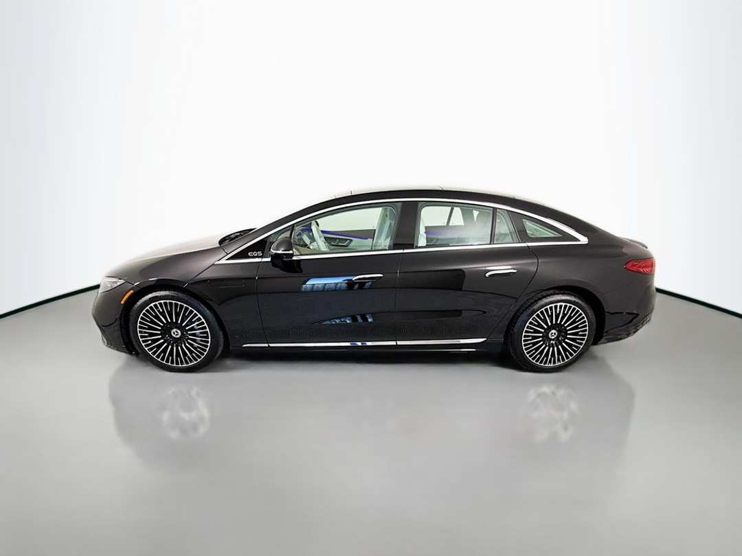 2023 Mercedes-Benz EQS 450 - Image 2