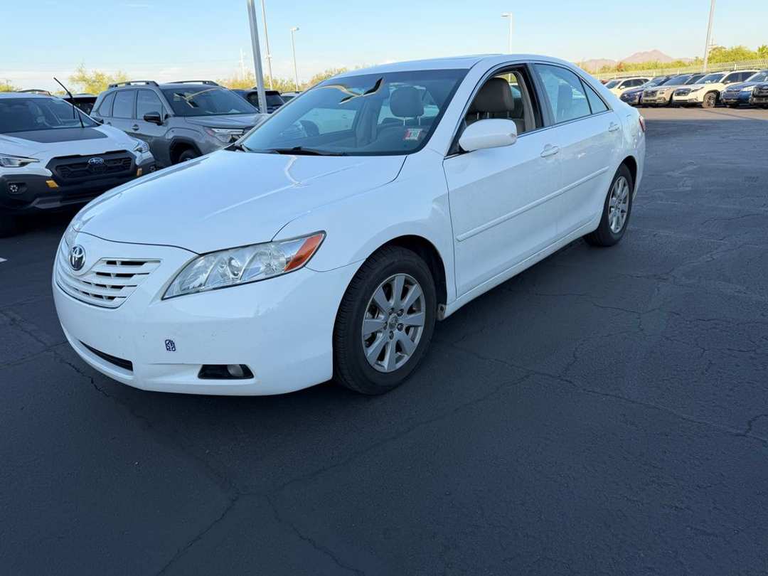 2009 Toyota Camry XLE - Image 3