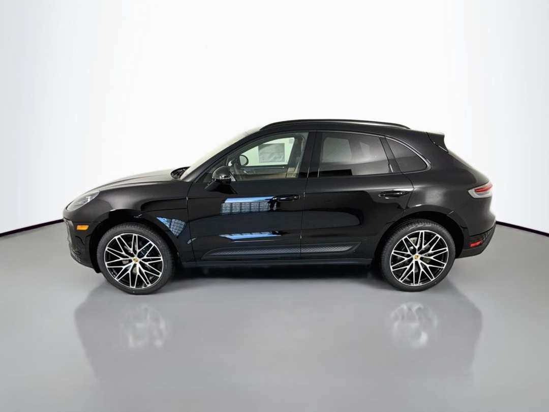 2026 Porsche Macan - Image 2