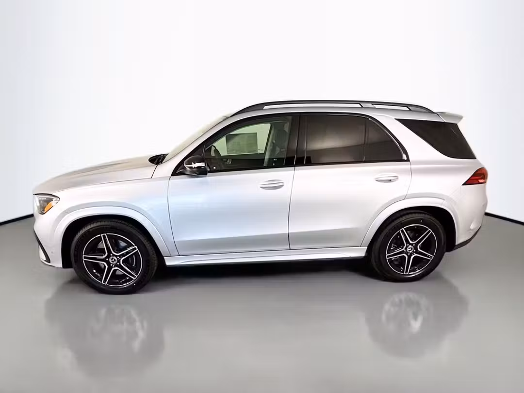 2026 Mercedes-Benz GLE GLE 450 - Image 2