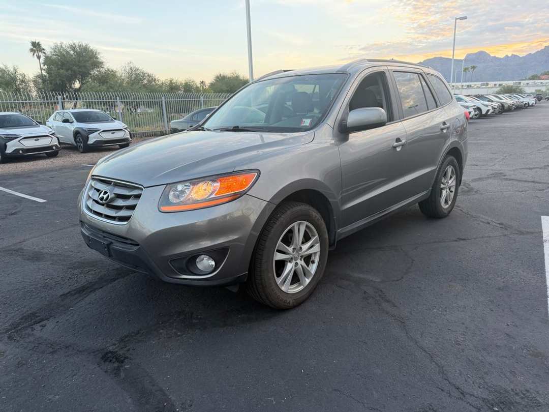 2011 Hyundai Santa Fe SE - Image 3