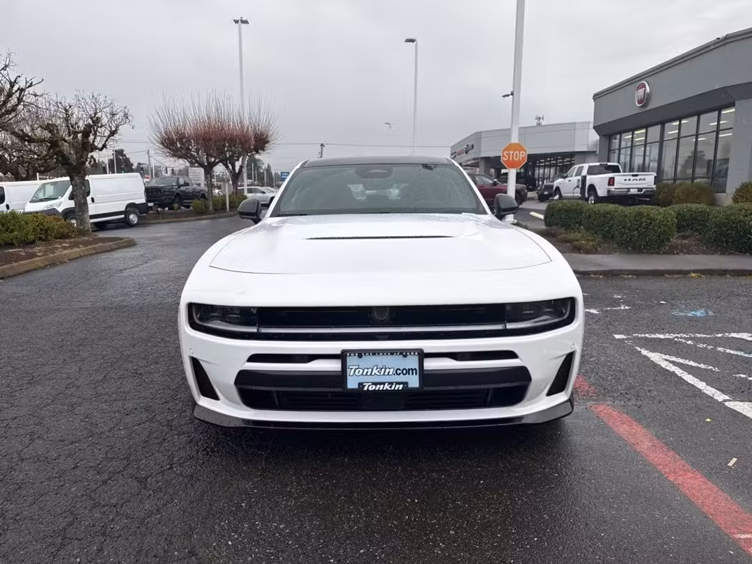 2026 Dodge Charger R/T Scat Pack - Image 2