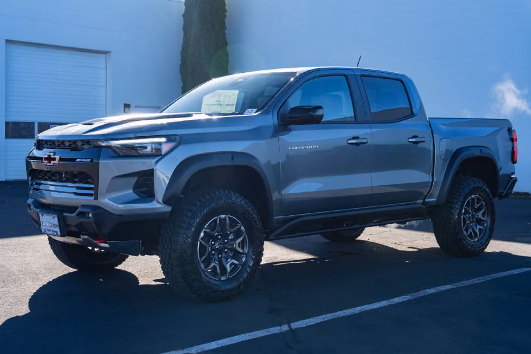 2026 Chevrolet Colorado ZR2 - Image 3