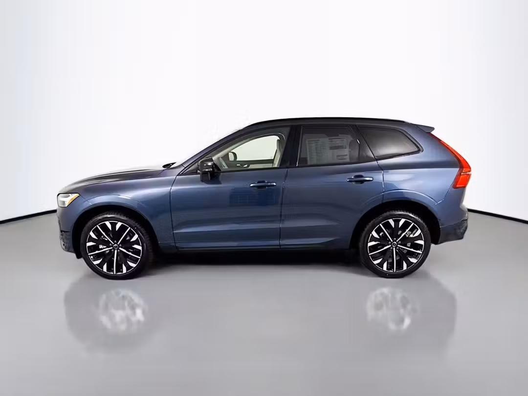 2026 Volvo Xc60 B5 Ultra - Image 2
