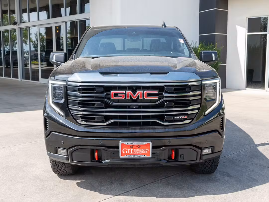 2022 GMC Sierra 1500 AT4 - Image 2