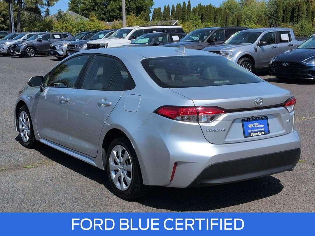 2024 Toyota Corolla LE - Image 3