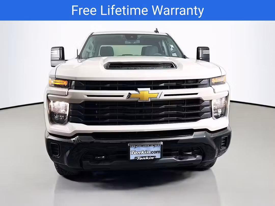 2026 Chevrolet Silverado 2500Hd Custom - Image 2