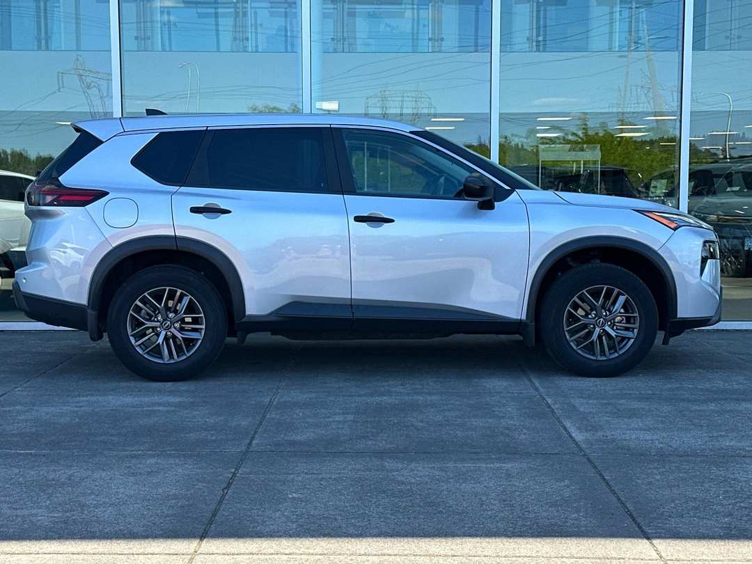 2025 Nissan Rogue S - Image 2