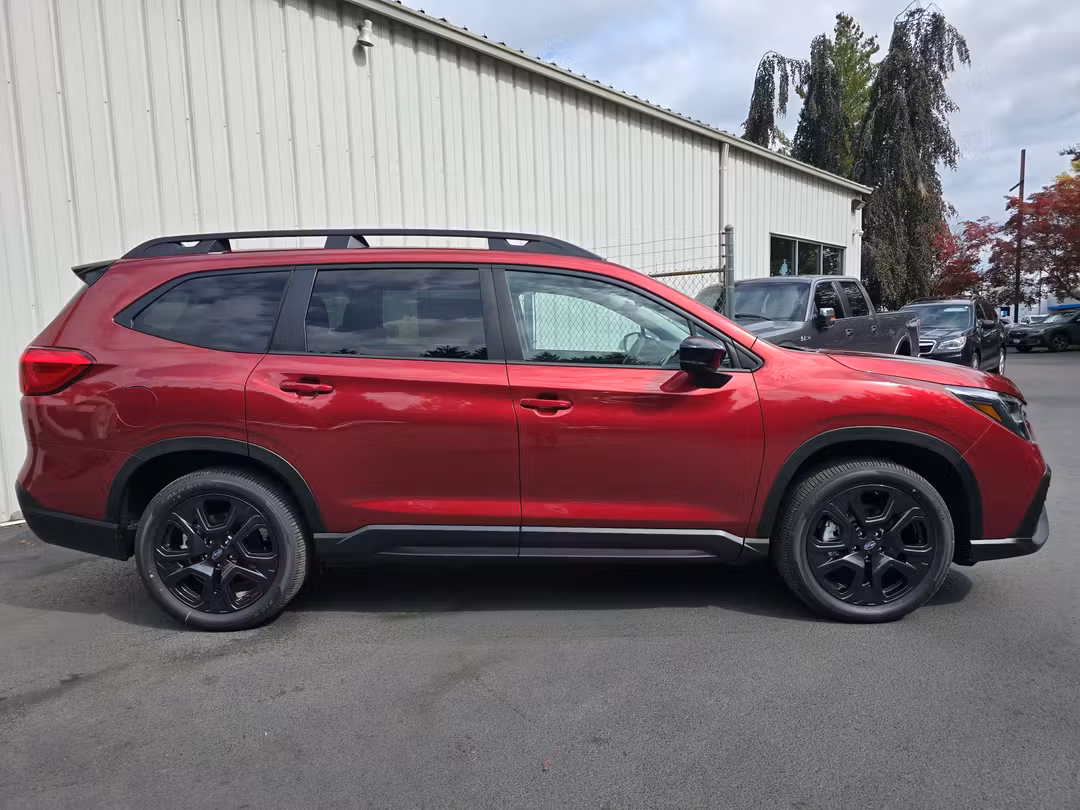 2026 Subaru Ascent Onyx Edition Touring - Image 3