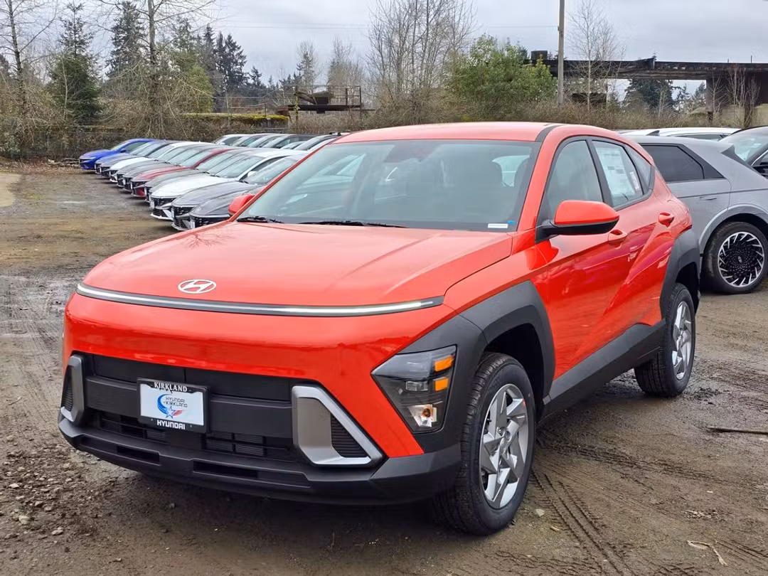 2025 Hyundai Kona SE - Image 3