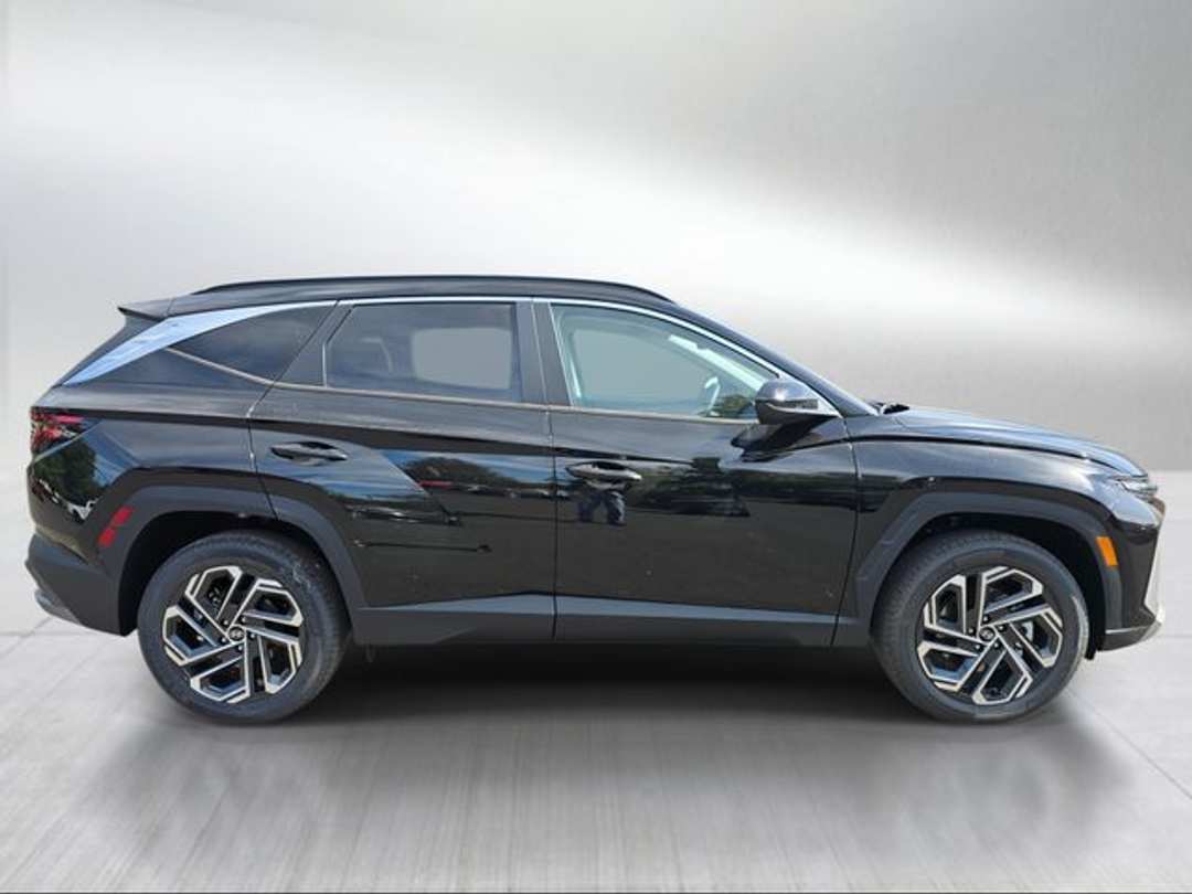 2026 Hyundai Tucson SEL - Image 2