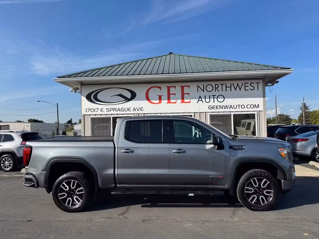 2020 GMC Sierra 1500 AT4 - Image 2