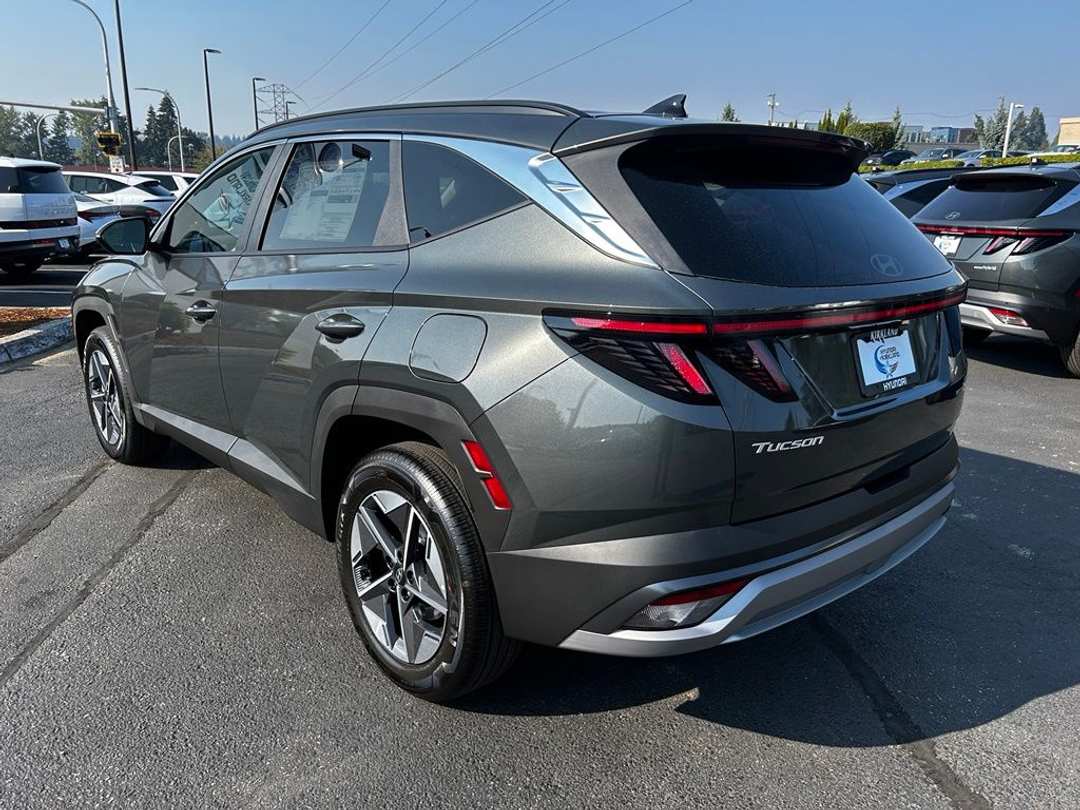 2026 Hyundai Tucson Hybrid SEL Convenience - Image 3