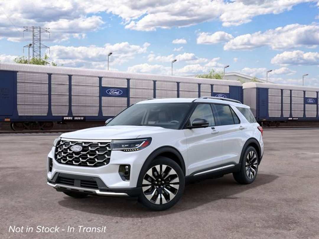 2027 Ford Explorer Platinum - Image 2