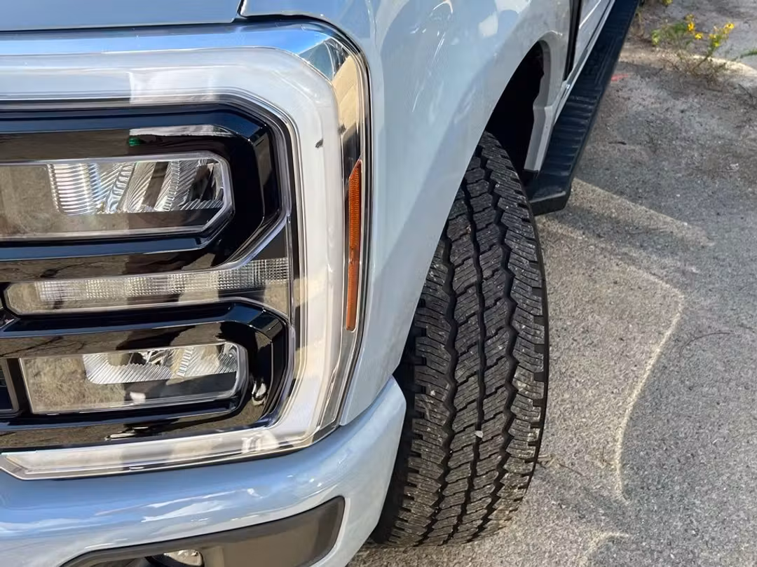 2026 Ford F-350Sd Lariat - Image 2
