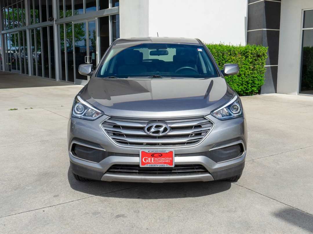 2018 Hyundai Santa Fe Sport 2.4 Base - Image 2