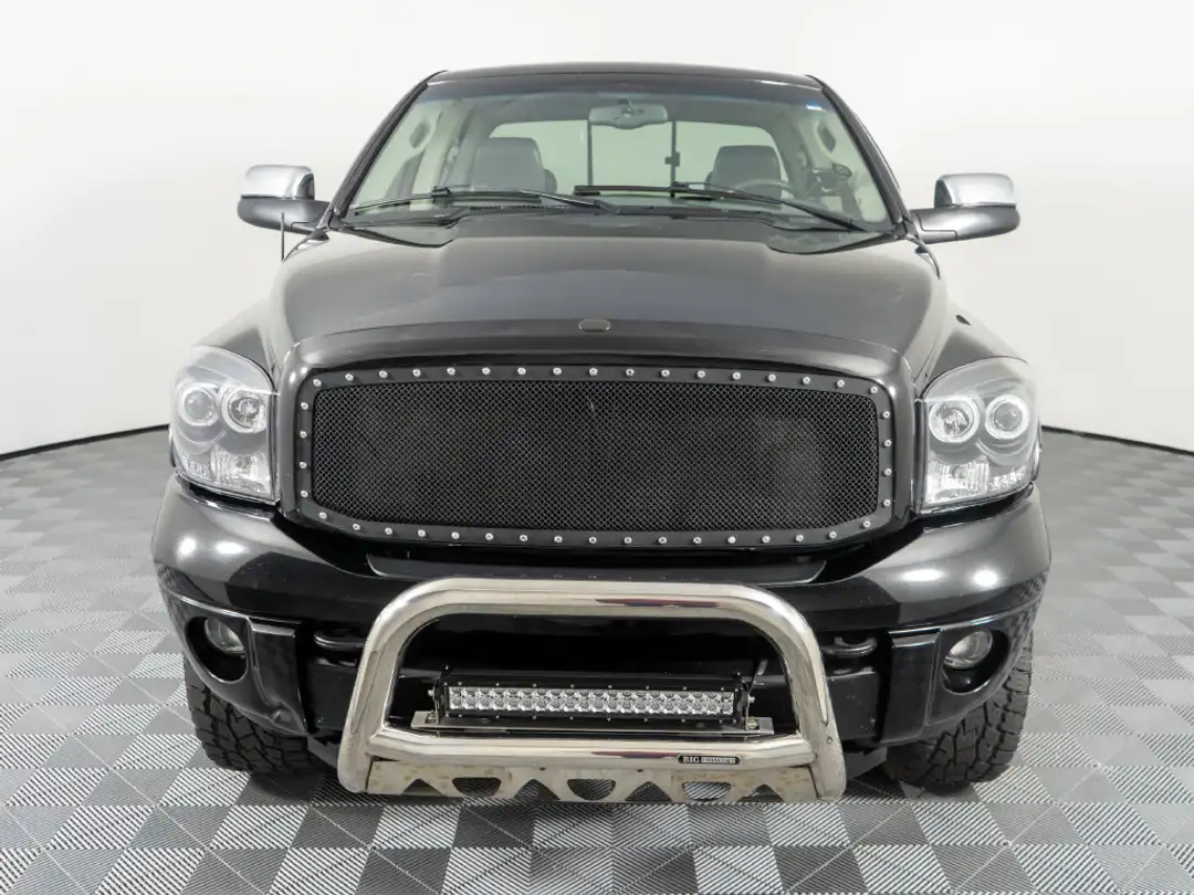 2006 Dodge Ram 2500 Laramie - Image 2