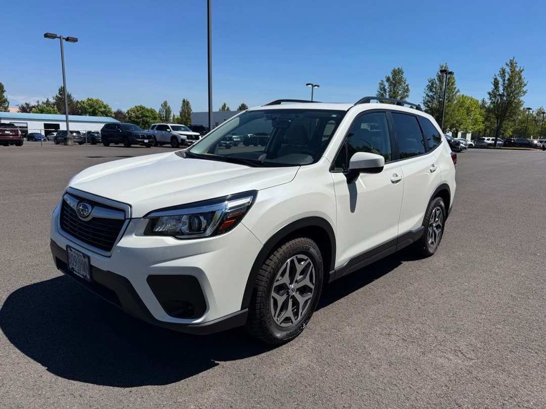 2020 Subaru Forester Premium - Image 3