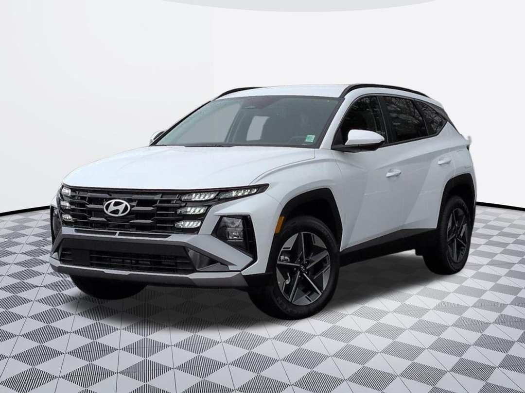 2026 Hyundai Tucson Hybrid SEL - Image 2