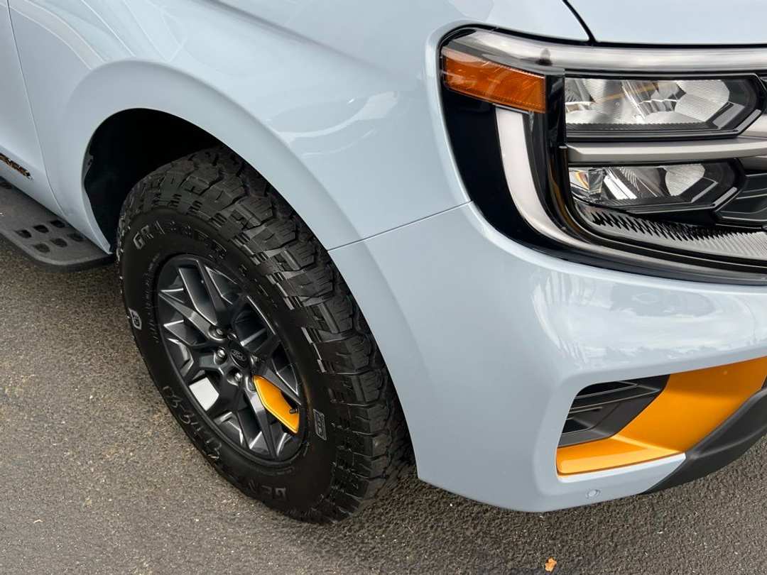 2026 Ford Expedition Tremor - Image 2