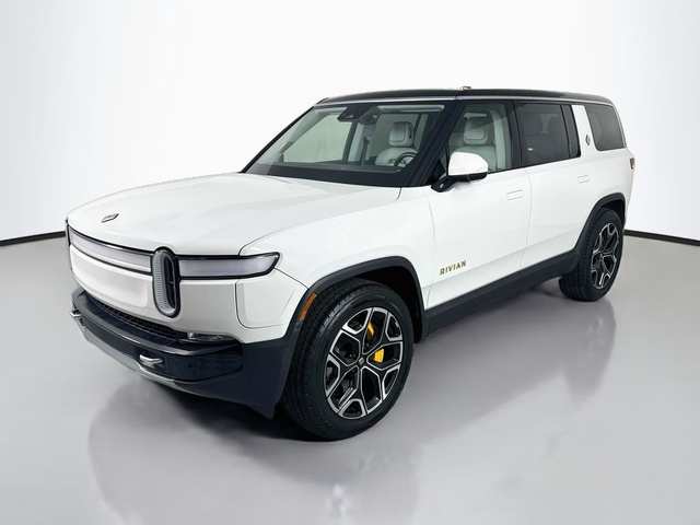 2024 Rivian R1S Adventure
