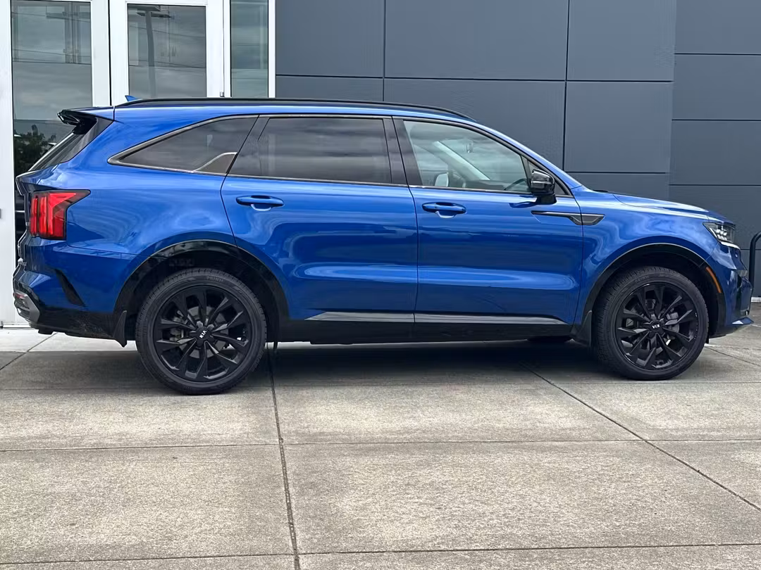 2021 Kia Sorento SX - Image 2
