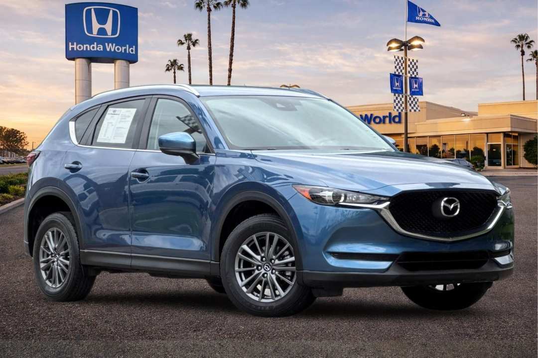 2018 MAZDA CX-5 Sport - Image 2