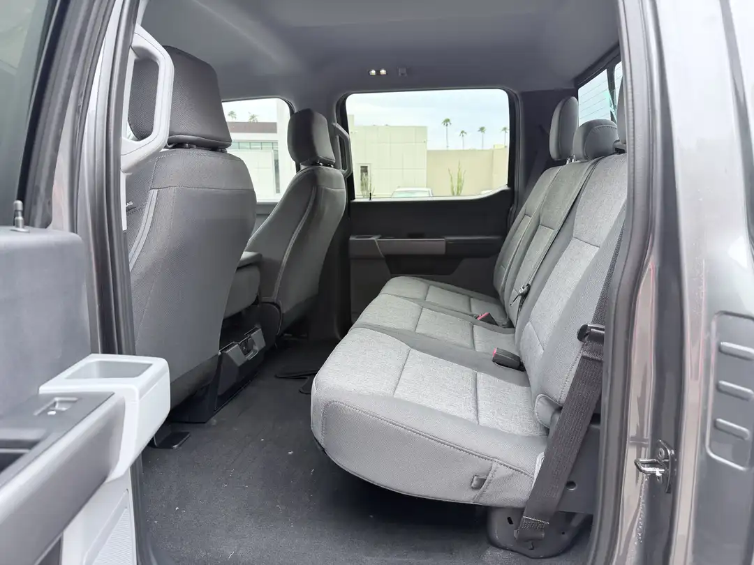 2027 Ford Super Duty F-250 Srw XL - Image 3