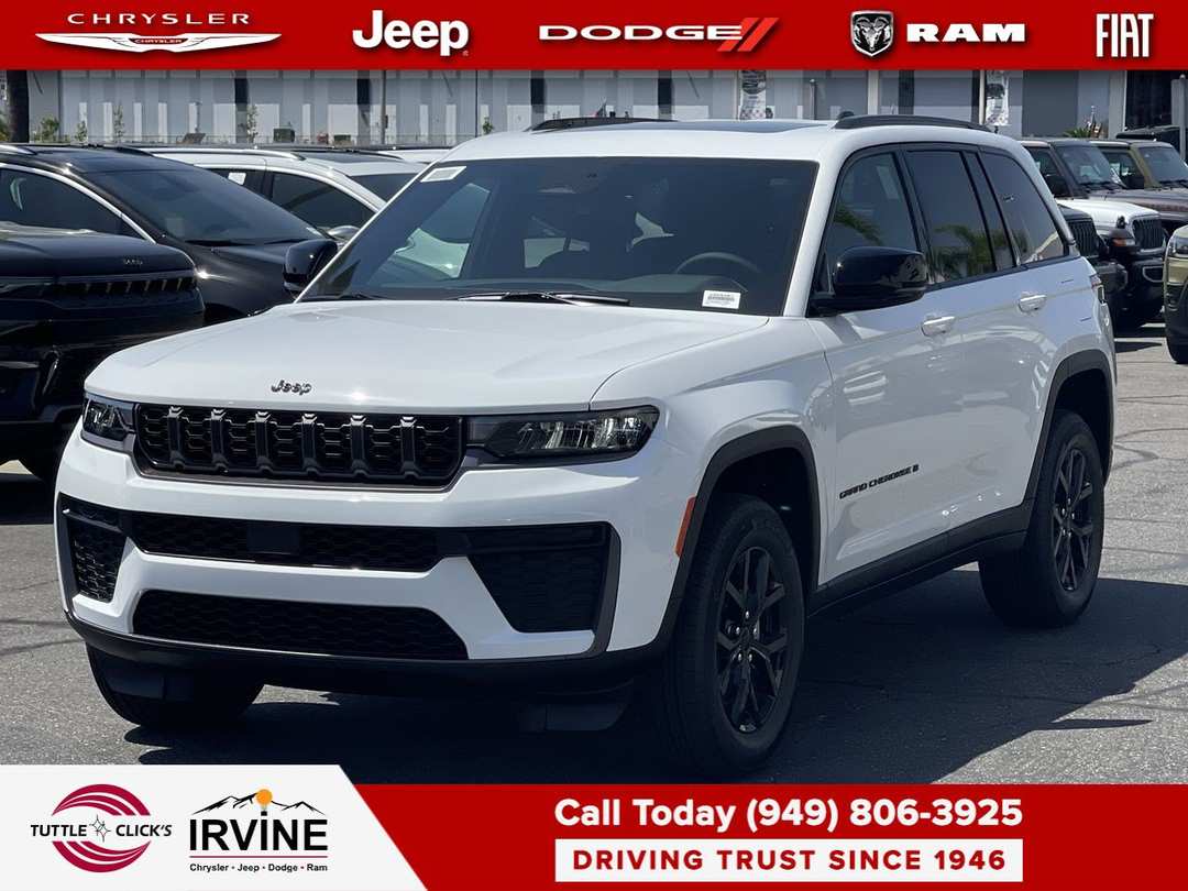 2026 Jeep Grand Cherokee Laredo Altitude - Image 3