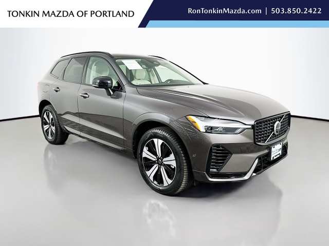 2023 Volvo Xc60 Recharge Plug-In Hybrid T8 Plus Dark Theme