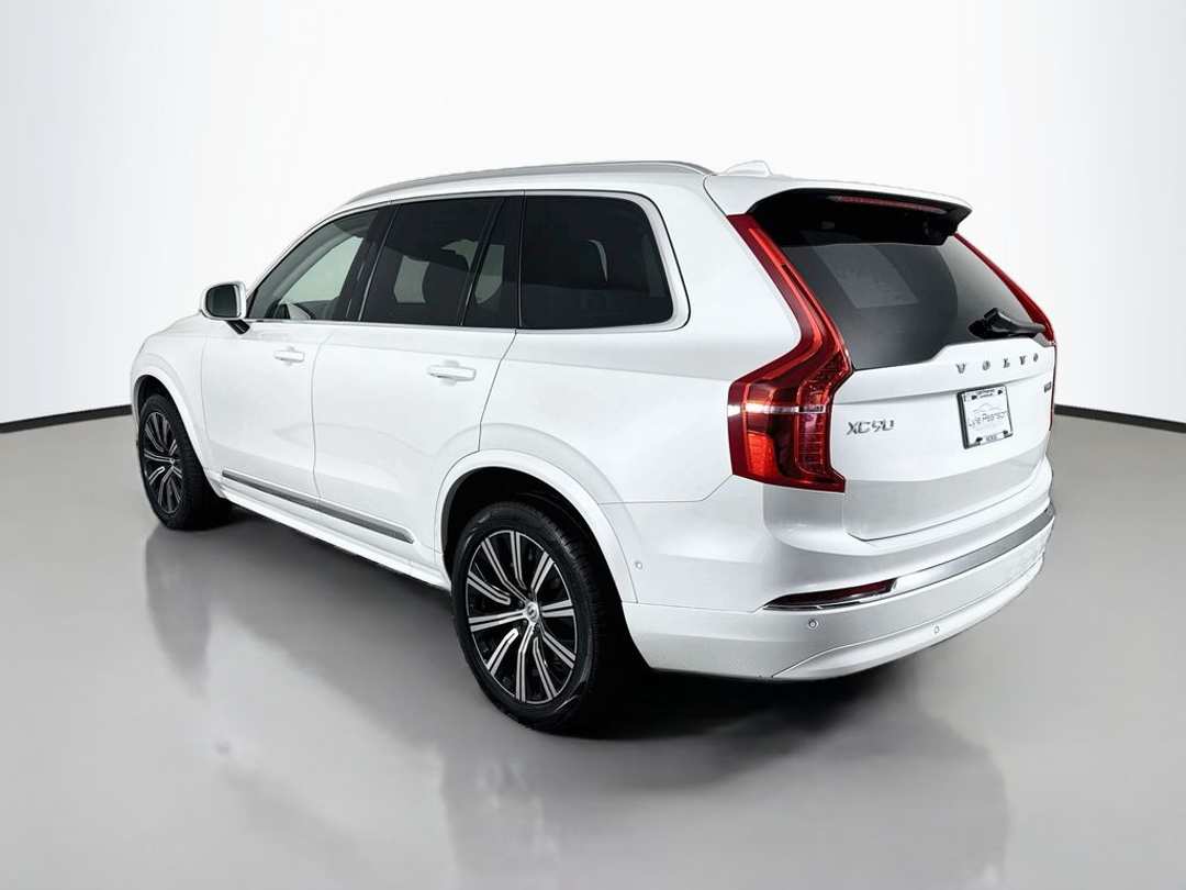 2023 Volvo Xc90 B6 Plus 7Seater - Image 3