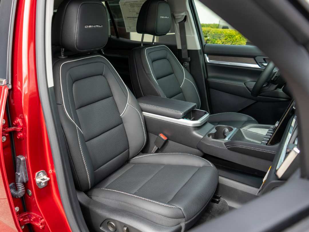 2026 GMC Terrain Denali - Photo 9