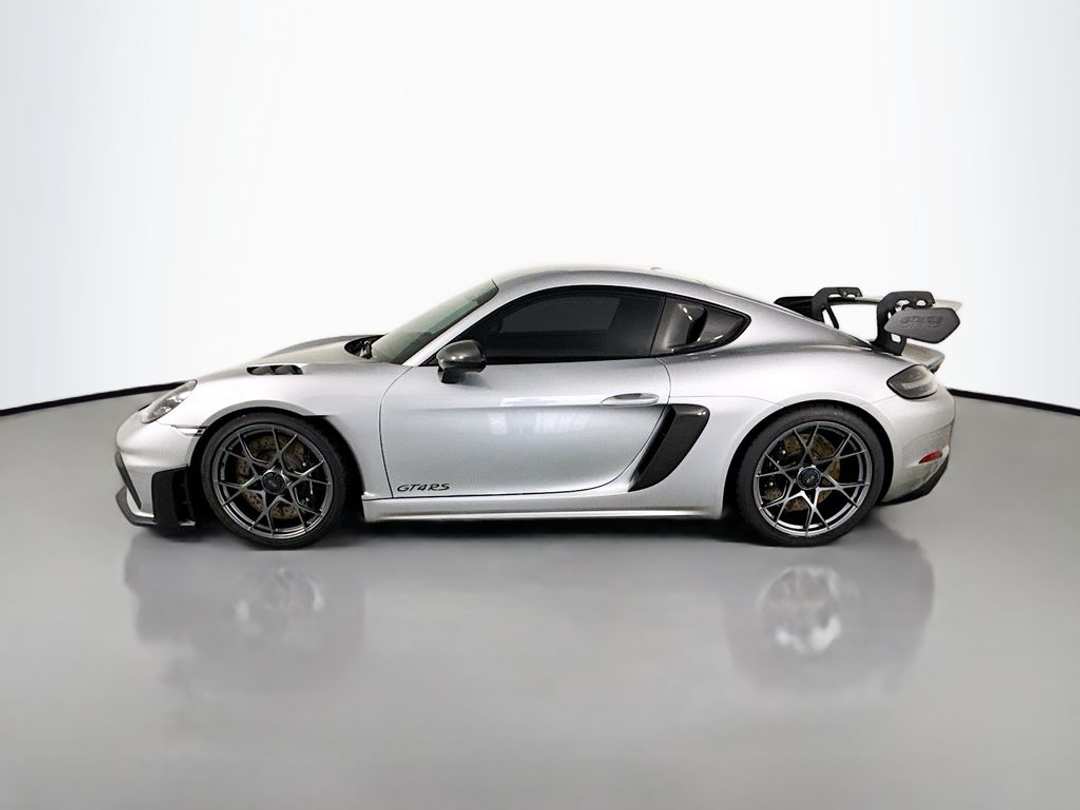 2025 Porsche 718 Cayman GT4 RS - Image 2