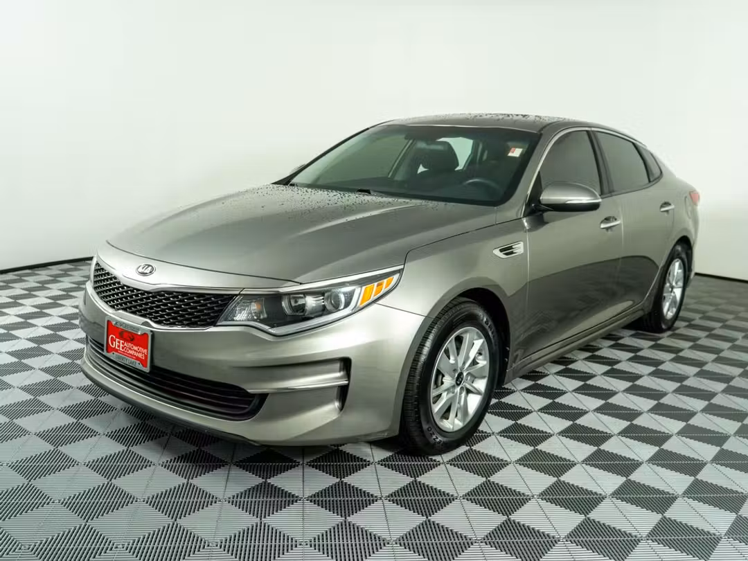 2016 Kia Optima LX - Image 3