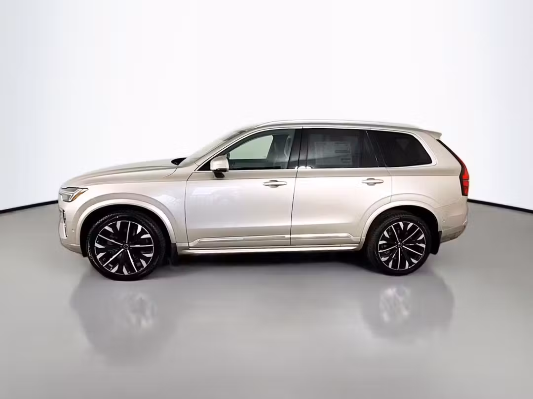 2026 Volvo Xc90 B6 Ultra - Image 2
