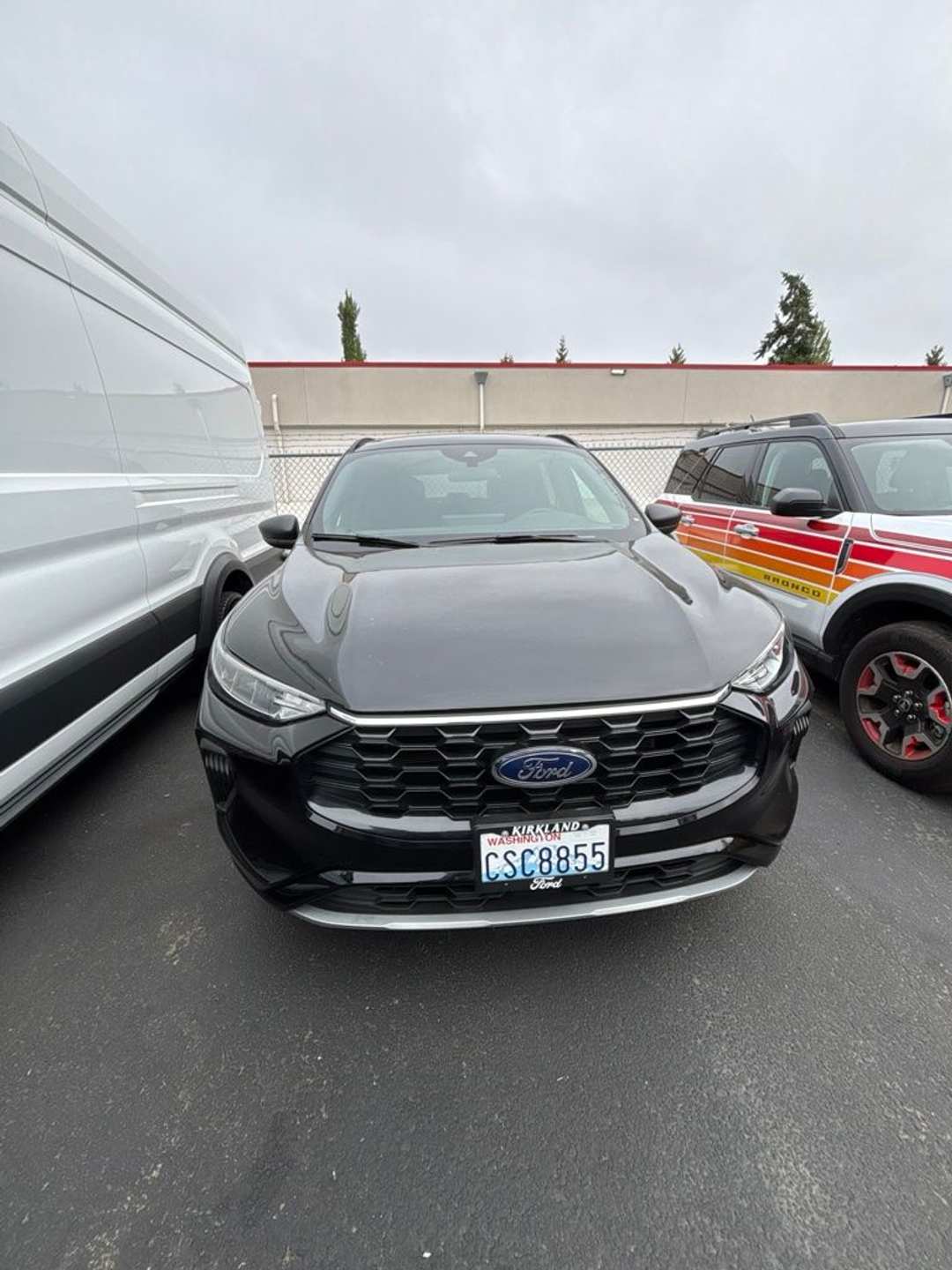 2023 Ford Escape Hybrid STLine - Image 2