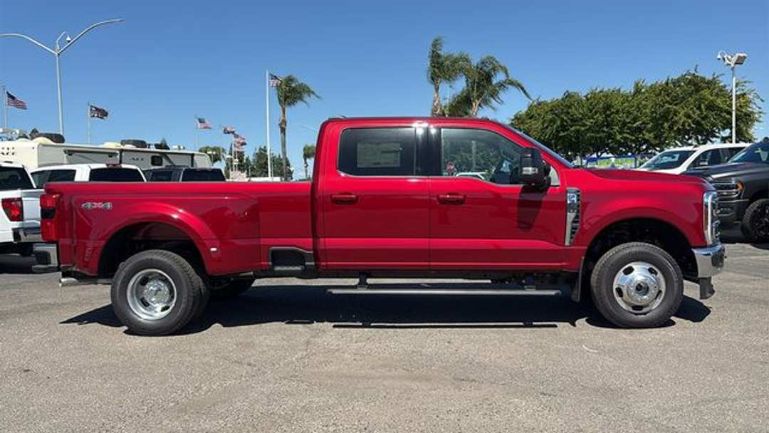 2026 Ford F-350Sd Lariat - Image 2