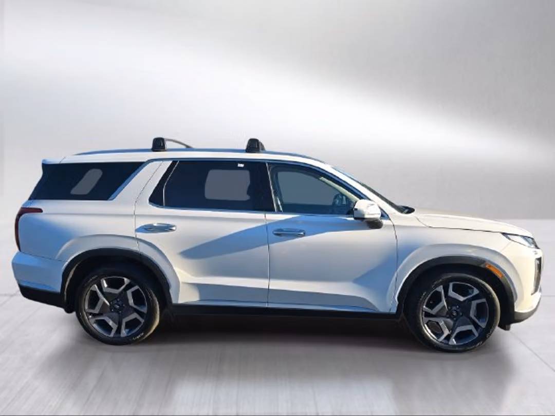 2023 Hyundai Palisade SEL - Image 2