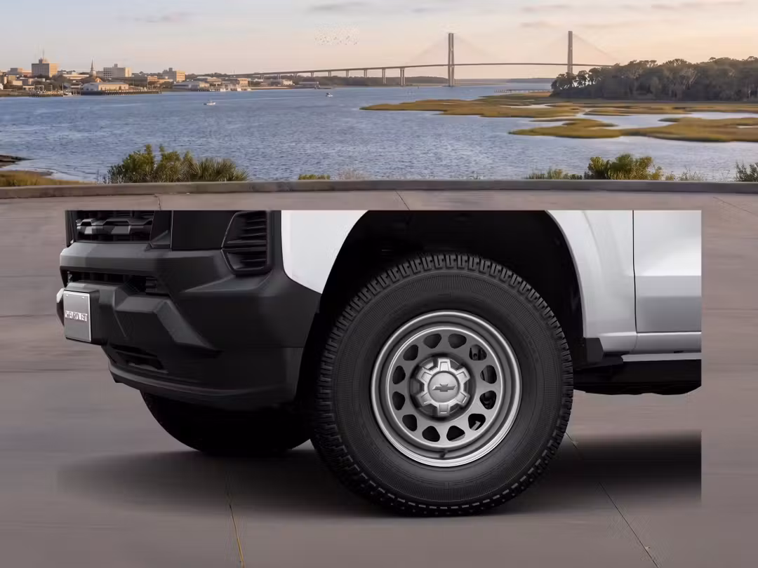 2026 Chevrolet Colorado Work - Image 3
