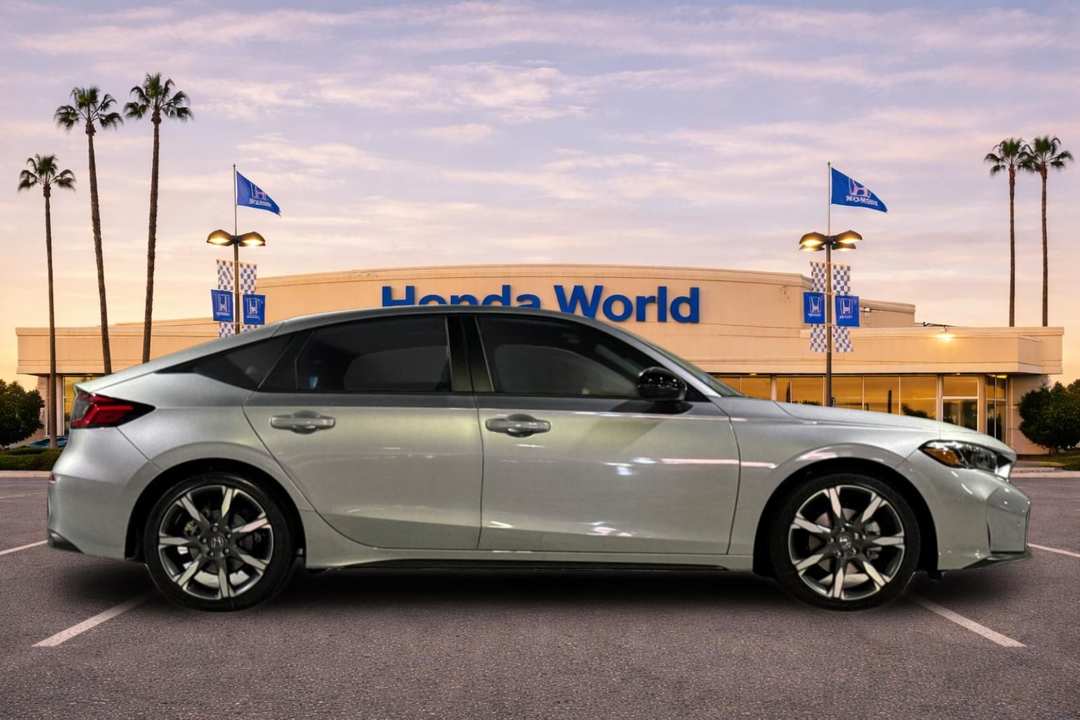 2026 Honda Civic Hybrid Sport Touring - Image 3