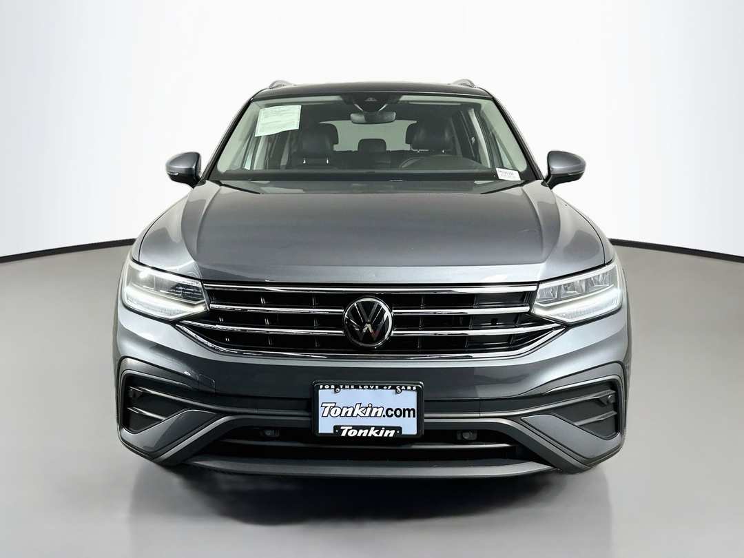 2022 Volkswagen Tiguan 2.0T SE - Image 2
