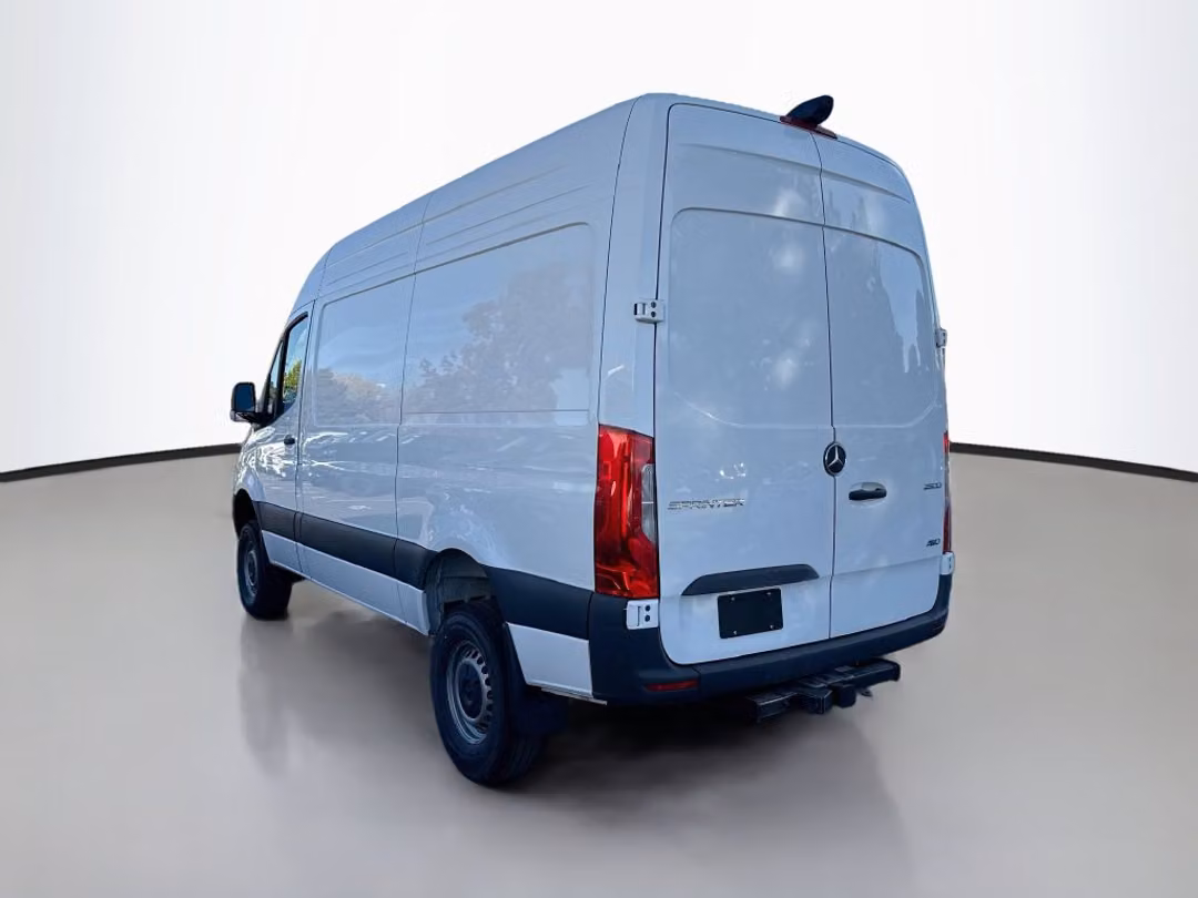 2027 Mercedes-Benz Sprinter 2500 - Image 3