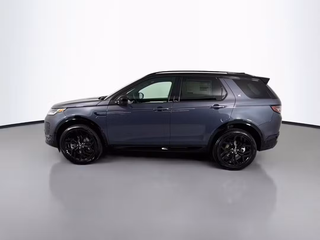 2026 Land Rover Discovery Sport Landmark - Image 2